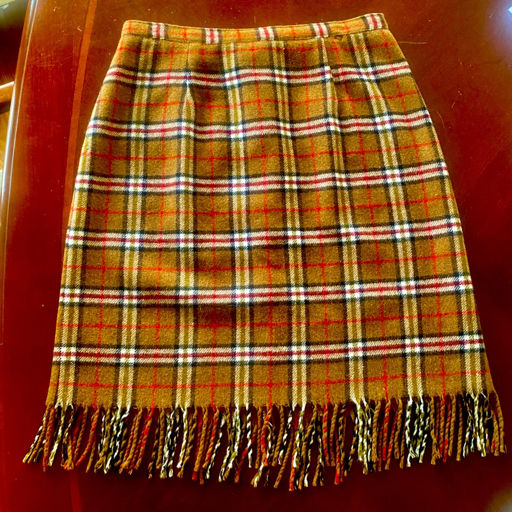🧶INTRIGUING THREADS🧶 VTG PLAID WOOL BLEND FRINGE HEM KICK SLIT SKIRT EUC❣️